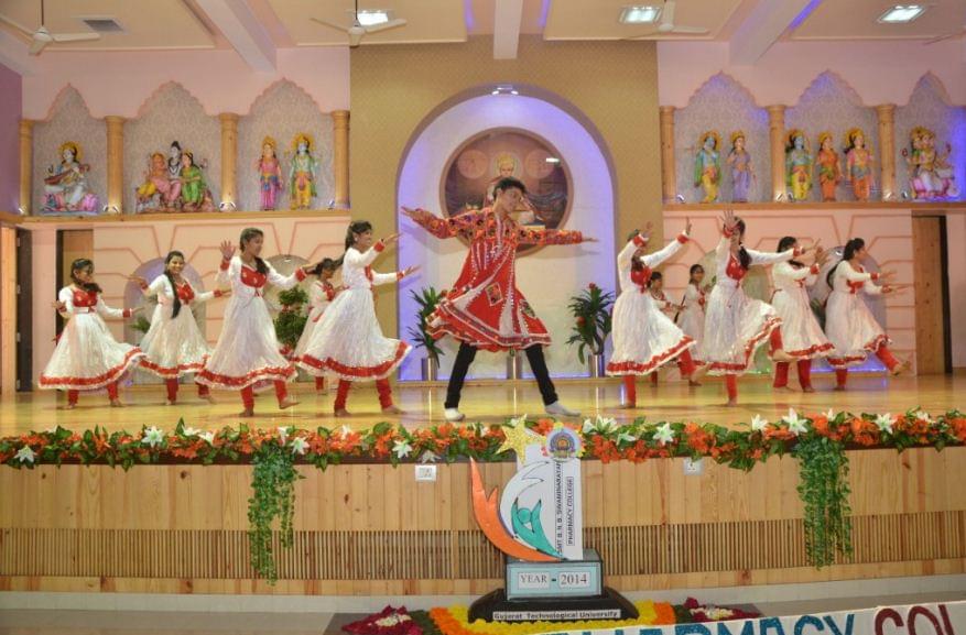 Smt BNB Swaminarayan Pharmacy College Vapi Gallery photo 10